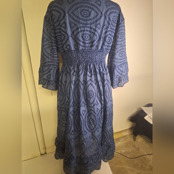 Elegant Blue Lace Dress Lined To The Knee. Size Lg Or X Large - Picture 6 of 6